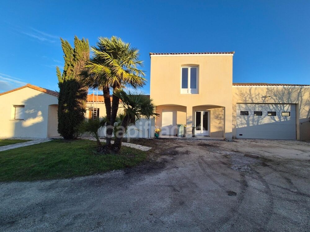 Vente Maison Maison à vendre 7 pièces SAINT GEORGES DE DIDONNE (17) - Grand Garage - Terrain de 945m² Saint georges de didonne