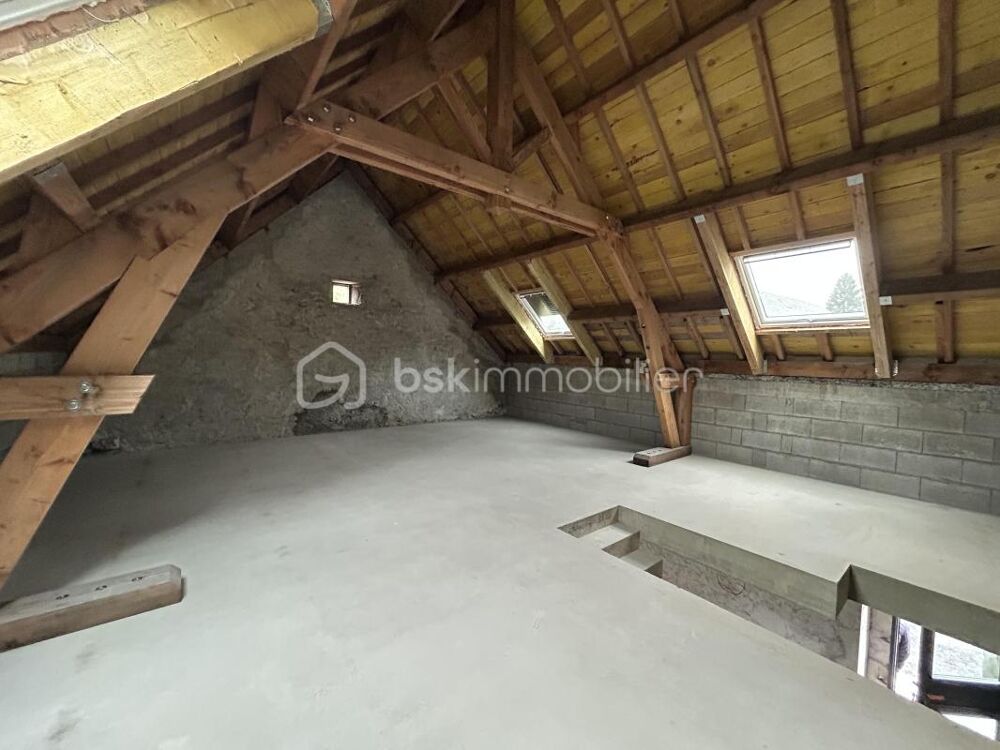 Vente Maison Ancienne grange rénovée en deux appartements Espinchal