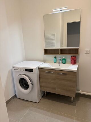  Appartement à louer 2 pièces 43 m²