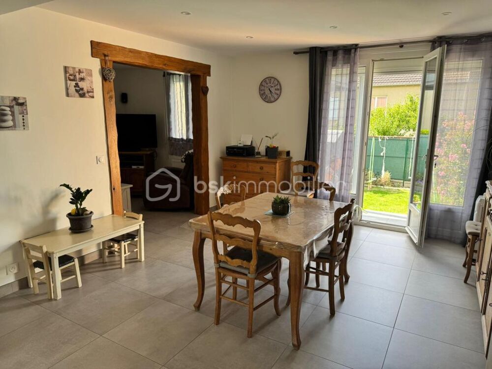 Le Mans  Maison familiale au calme avec potentiel et bel extérieur