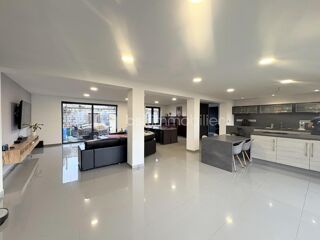  Maison � vendre 8 pi�ces 243 m�