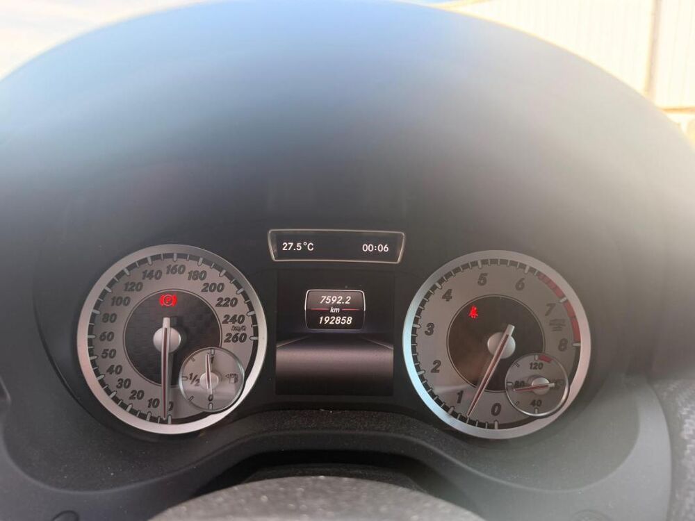 Classe A 180i - 122ch Pack Amg 2015 occasion 31000 Toulouse
