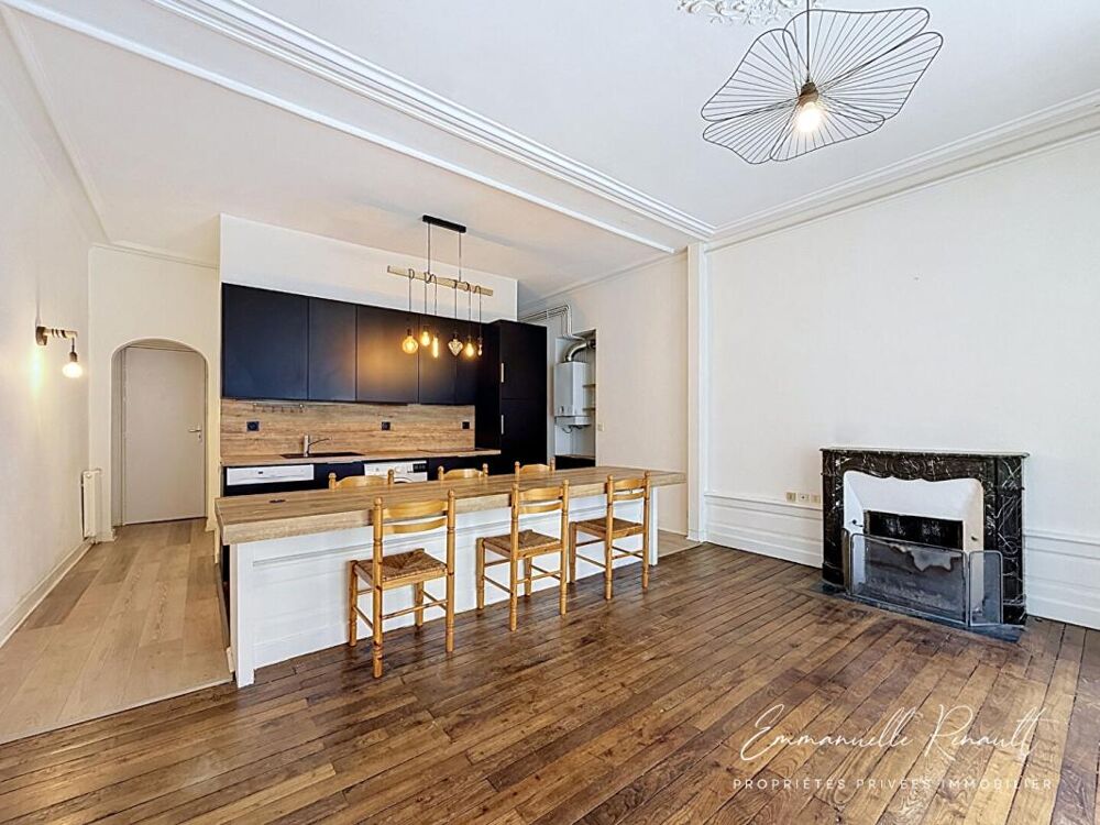 Vente Appartement Vannes Intramuros · Appartement de caractère de 72 m² avec vue sur les colombages Vannes
