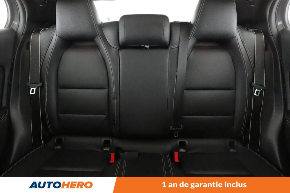 Classe GLA 200 Starlight Edition 7G-DCT 156 ch 2019 occasion 92130 Issy-les-Moulineaux