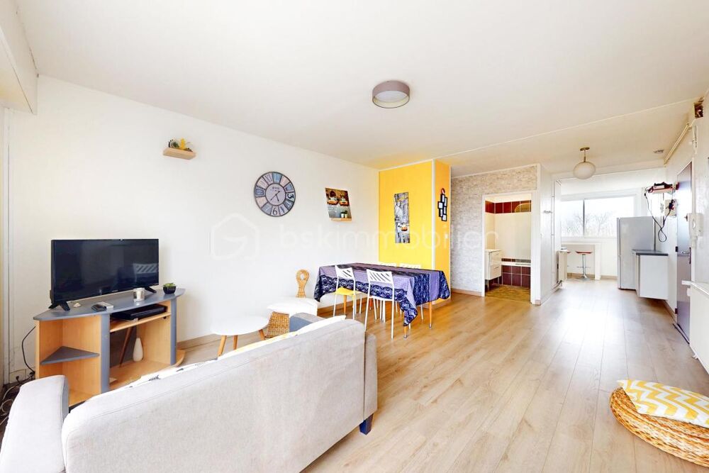 Appartement T4 lumineux avec balcons, cave et grenier  Saint-Brieuc