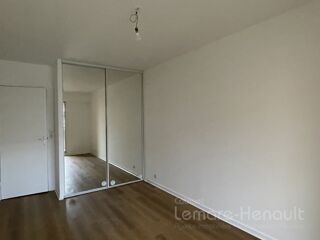  Appartement à louer 3 pièces 68 m²