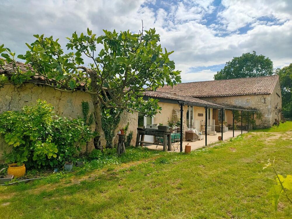� vendre  Propri�t�/ch�teau Montussan (33450)