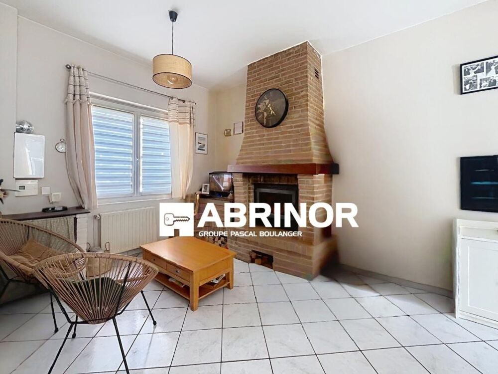 Vente Maison Maison 1930 de 91.5 m² habitables - 3 chambres et terrasse. - Métro à 12 minutes Tourcoing