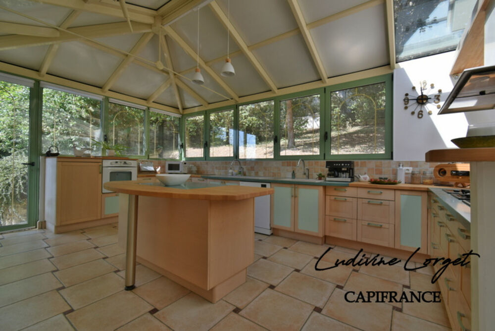 Vente Maison Maison à vendre à Château-Thierry (02) – 260 m² – 4 chambres + bureau – Sous-sol 70 m² – Terrasse 70 m² – Terrain clos 1 464 m² Chateau thierry