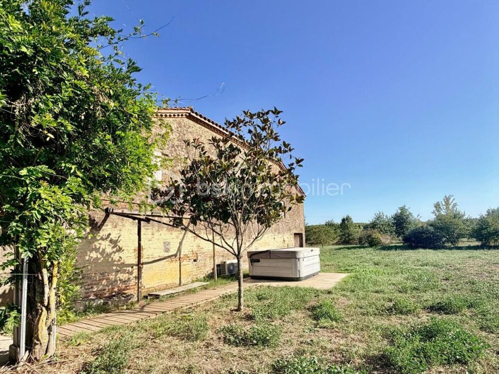 Grande maison en pierres avec piscine, grange et ancien séchoir