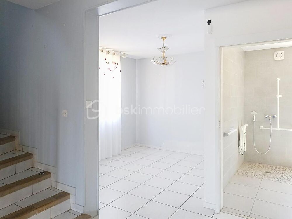 Vente Maison Maison familiale de 129 m² avec 4 chambres, terrain de 1 000 m² – Charnecles Charnecles