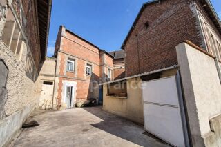  Immeuble � vendre 76 m�