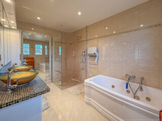  Maison � vendre 8 pi�ces 220 m�