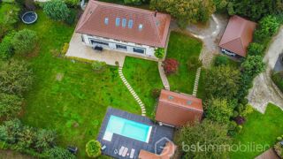  Propri�t�/ch�teau � vendre 8 pi�ces 373 m�