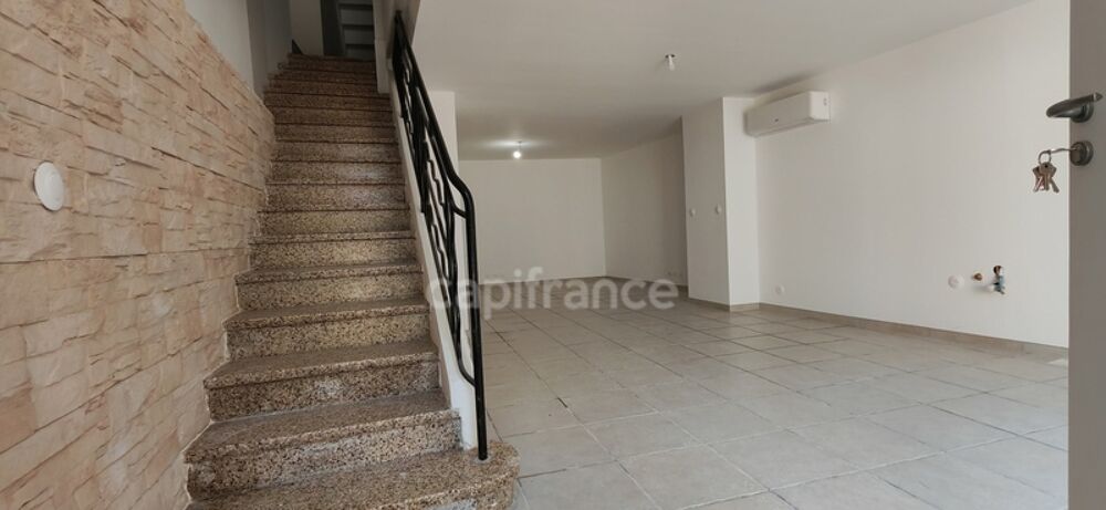 Appartement à vendre 5 pièces EYRAGUES (13)