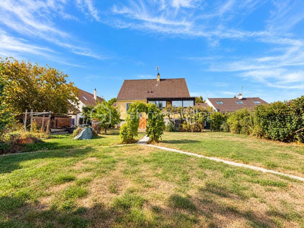 Vente Maison ? Maison familiale à Étréchy – Beau potentiel d'aménagement Etrechy