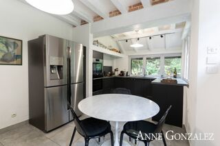  Propri�t�/ch�teau � vendre 9 pi�ces 295 m�