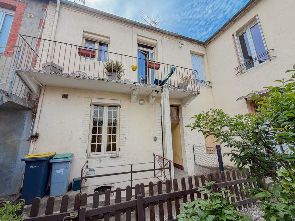 Maison de ville 2 chambres avec cour