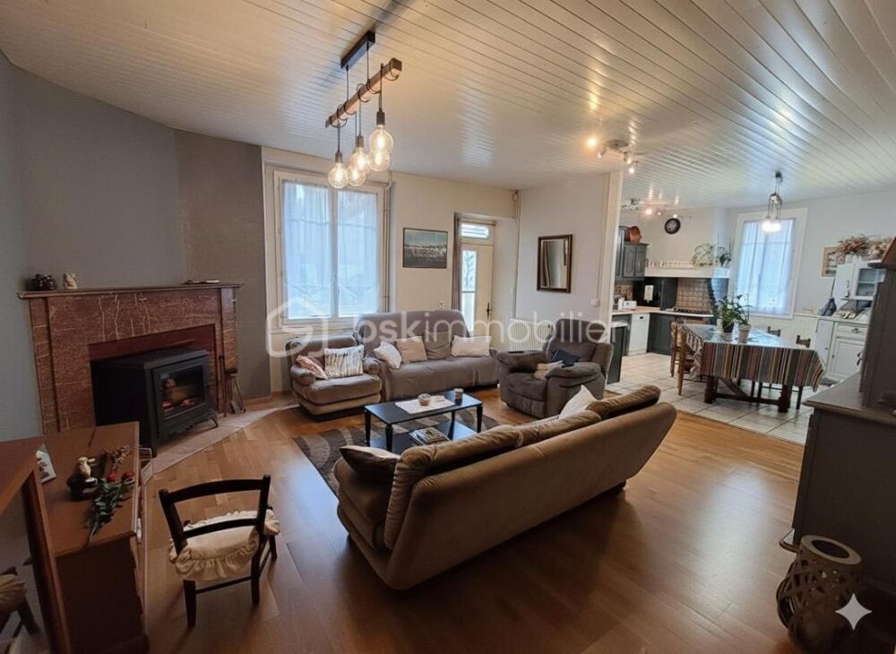 Maison de Bourg de Caractère - 139m² - Charme, Jardin et Garage