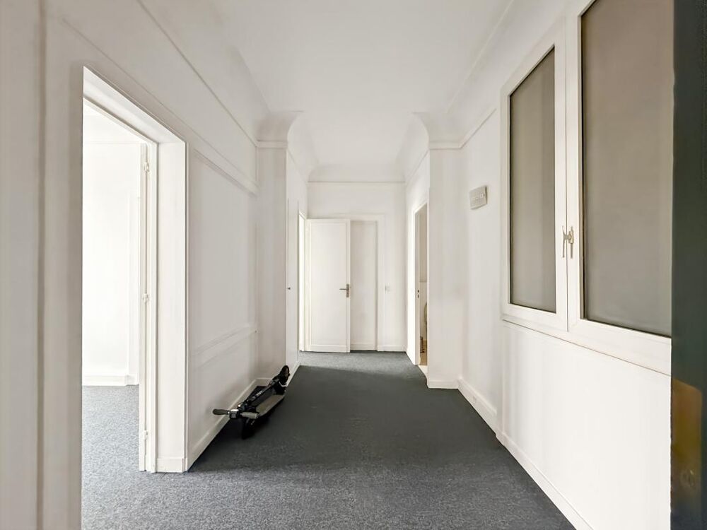   Avenue Hoche ! Paris 8