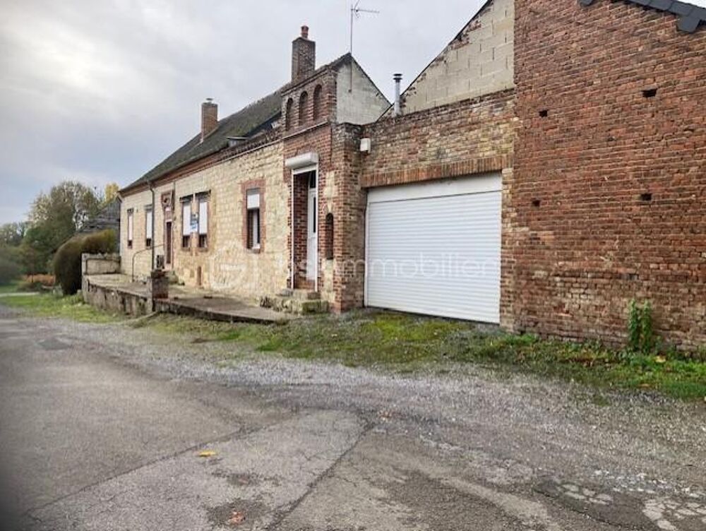 Maison dans village calme