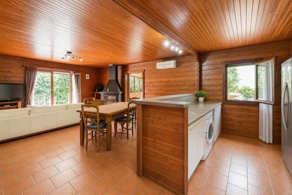 Vente Chalet Maison 4 pièces de 121 m² à Meilhac Meilhac