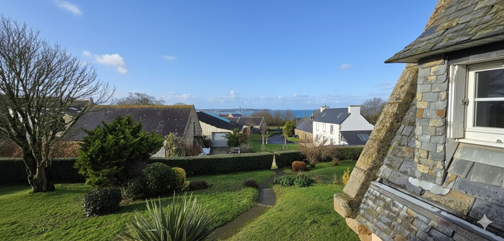 Vente Propri�t�/Ch�teau Maison Plonevez Porezay 8 pi�ce(s) 178.61 m2 Douarnenez