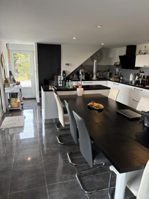  Appartement � louer 3 pi�ces 100 m�