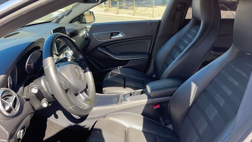 Classe CLA Classe 220 CDI 177 7G-Tronic Sensation - Automatique 2016 occasion 69800 Saint Priest