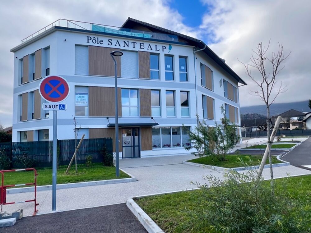   Local/bureau à vendre  (74) 