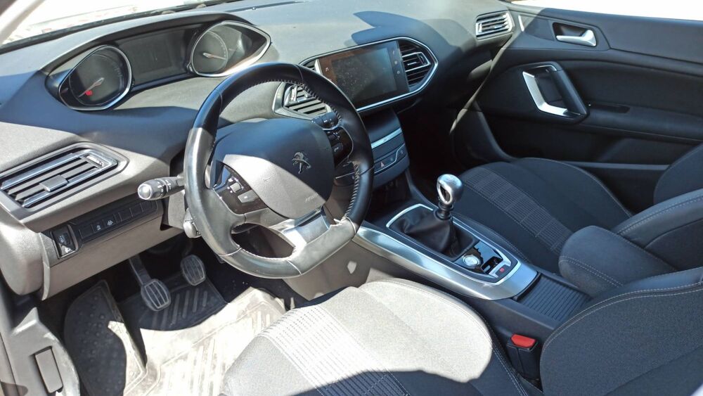 308 II 1.5 BlueHDi 130 Allure - Entretien constructeur 2018 occasion 86000 Poitiers