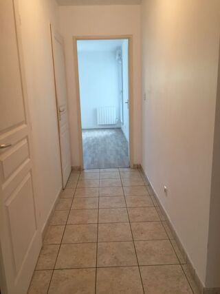  Appartement à louer 3 pièces 78 m²