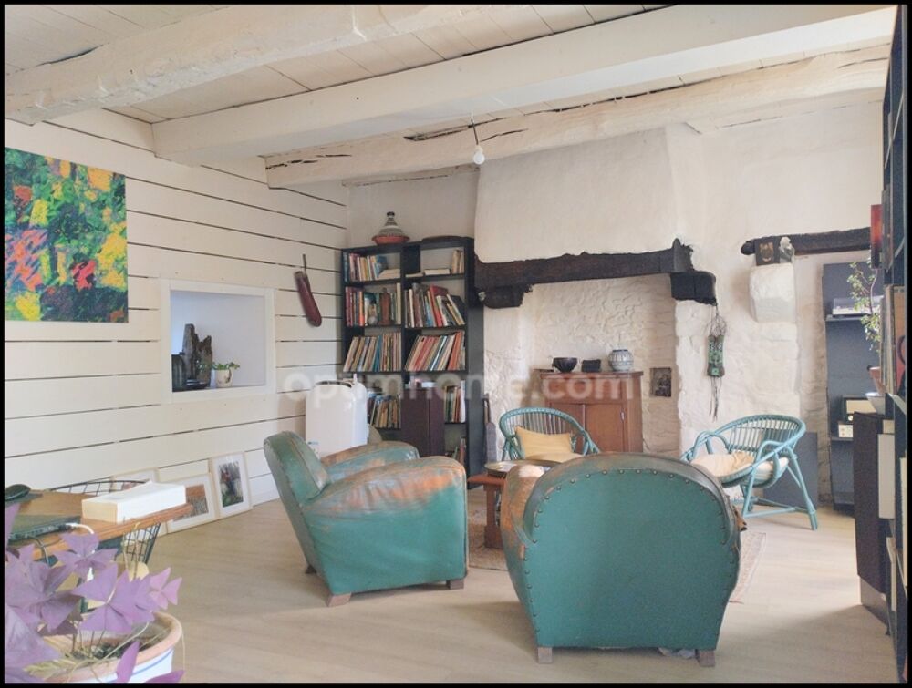 Vente Maison Maison de charme en pierres du XVIIe siècle à Saint-Jean-du-Doigt – Un véritable havre de paix ! Saint jean du doigt