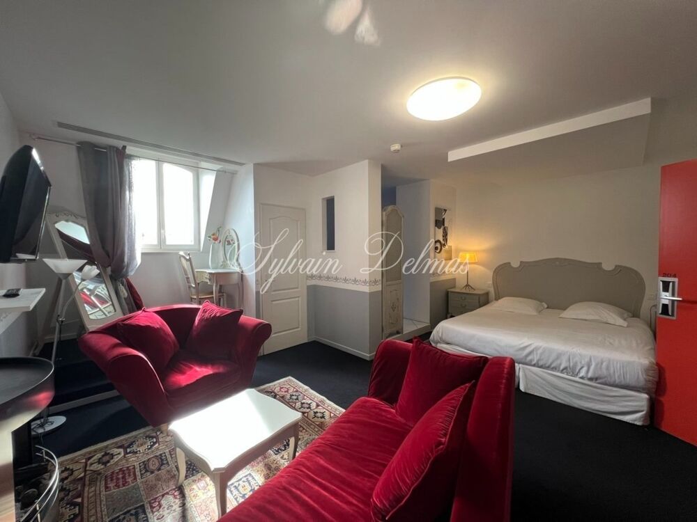 à vendre  Propriété/château Poitiers (86000)