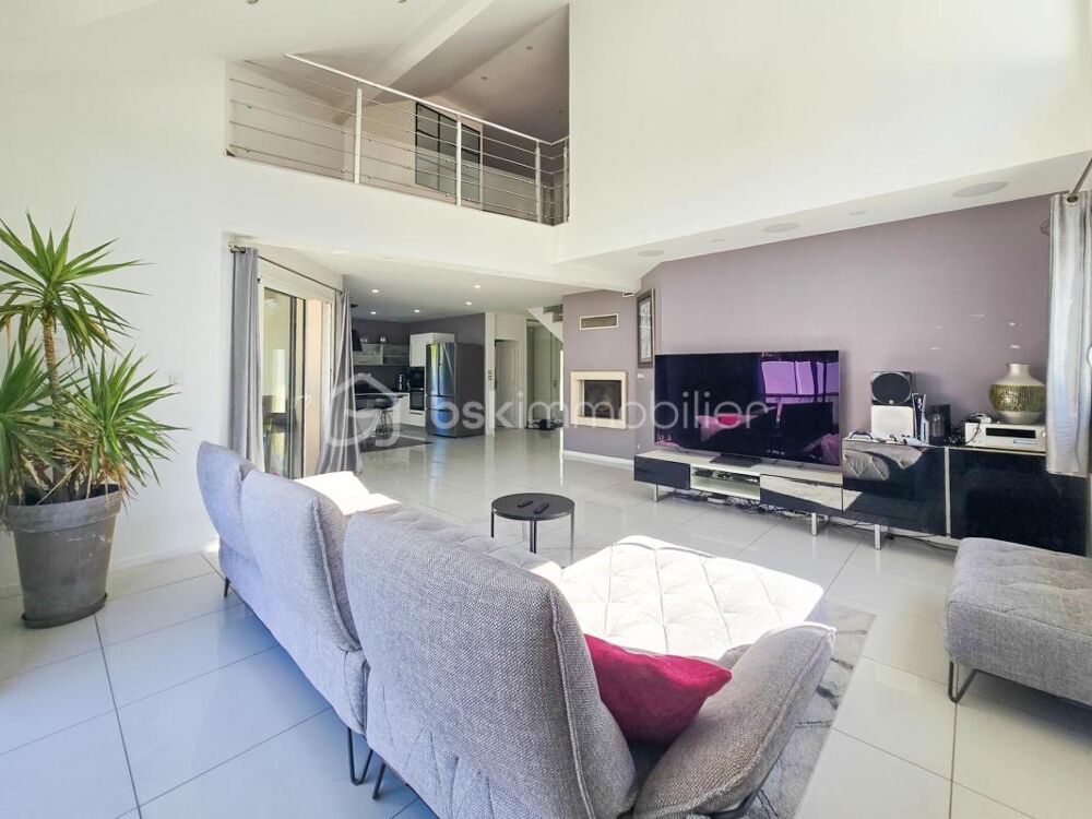 Villa darchitecte familiale de 165m2  Vaulnaveys-le-Haut, secteur des Ecoles