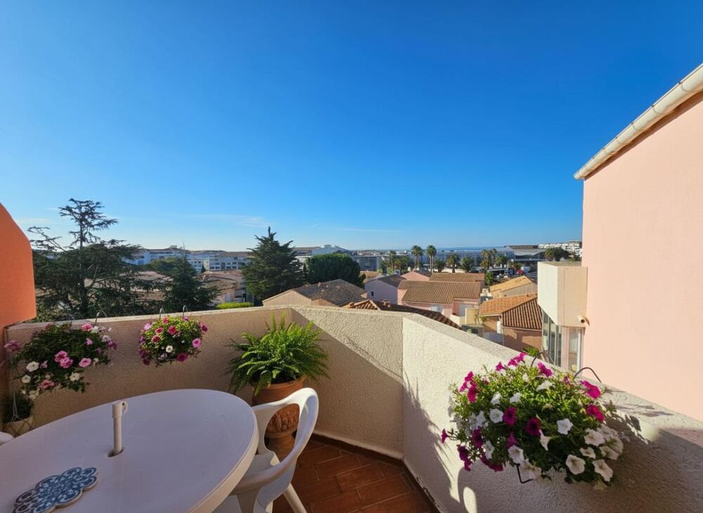Appartement dernier étage proche de la plage