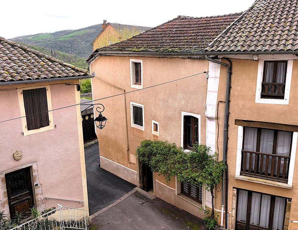 Maison 6 pièces 235 m² · à Saint Affrique · 235 m² · 59 000 €