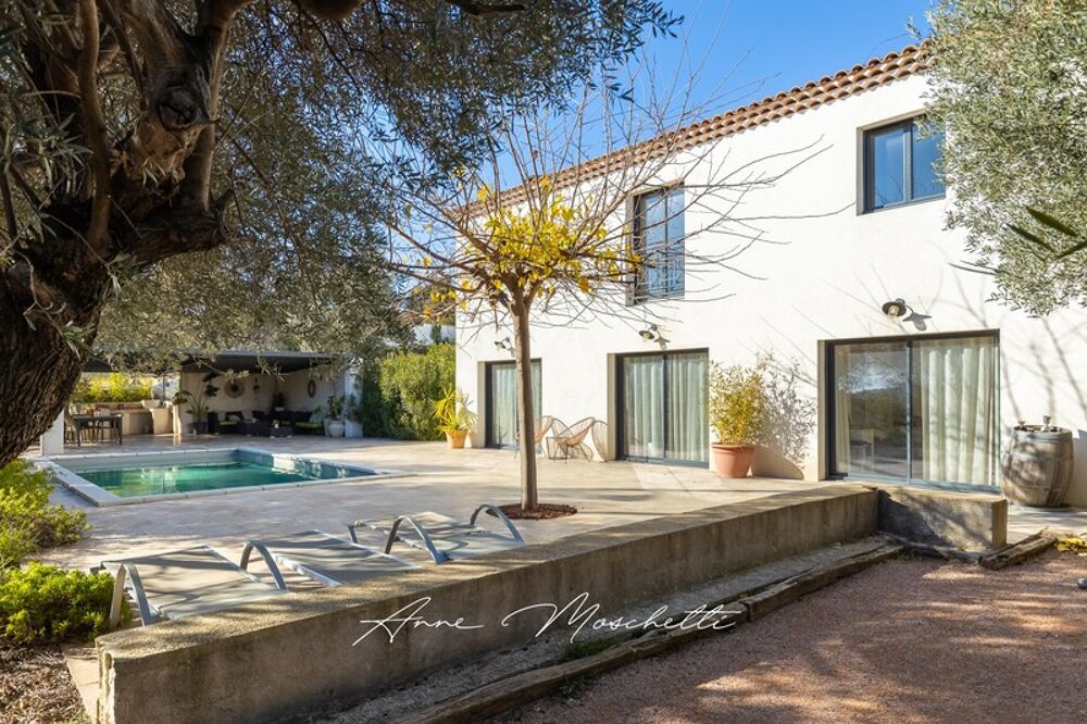 Bastide de 160 m² sur un terrain de 840 m² - 5 chambres à Ceyreste (13600)
