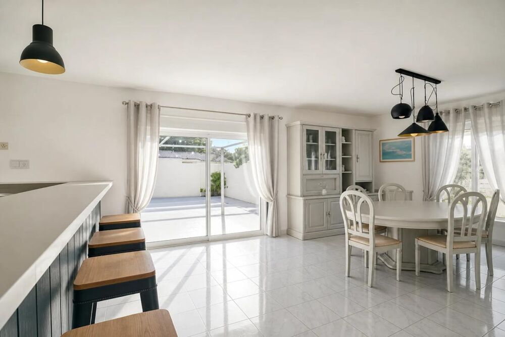 � vendre  Maison Sainte-Marie-de-R� (17740)