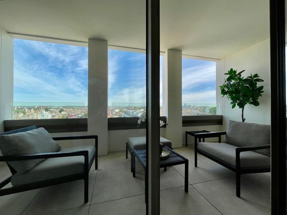 Vente Appartement BORDEAUX – SUPERBE T4 DE 88 M² AVEC SUITE PARENTALE, LOGGIA ET PARKING – 7? ÉTAGE Bordeaux
