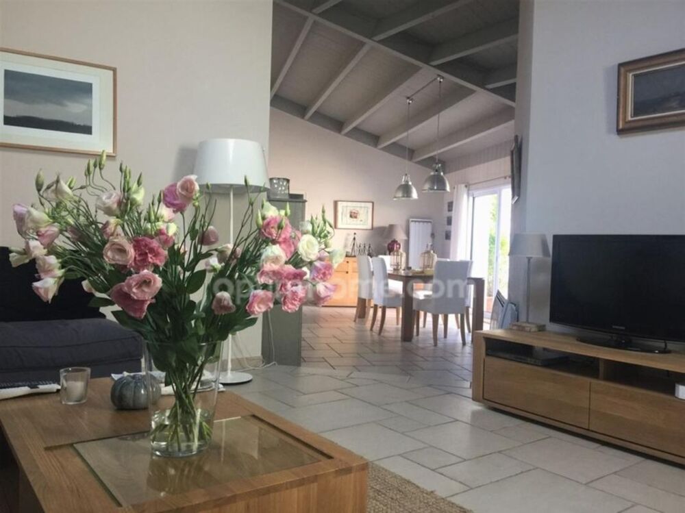 Vente Maison Maison à vendre 5 pièces SAINT CLEMENT DES BALEINES (17) Saint clement des baleines