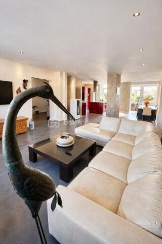  Maison à vendre 10 pièces 250 m²