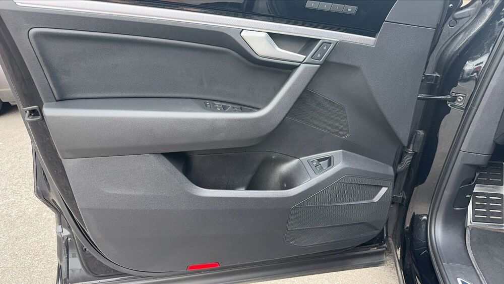 Touareg 3.0 eTSI 462 Plug in Hybrid Tiptronic8 4Motion R - Premi&egrave;re 2021 occasion 29200 Brest