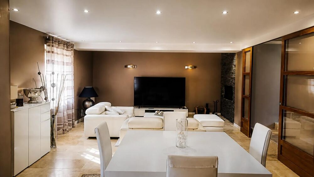 Vente Maison Maison de 7 pièces de 240 m² à Saint-Sauveur-Villages Saint sauveur villages
