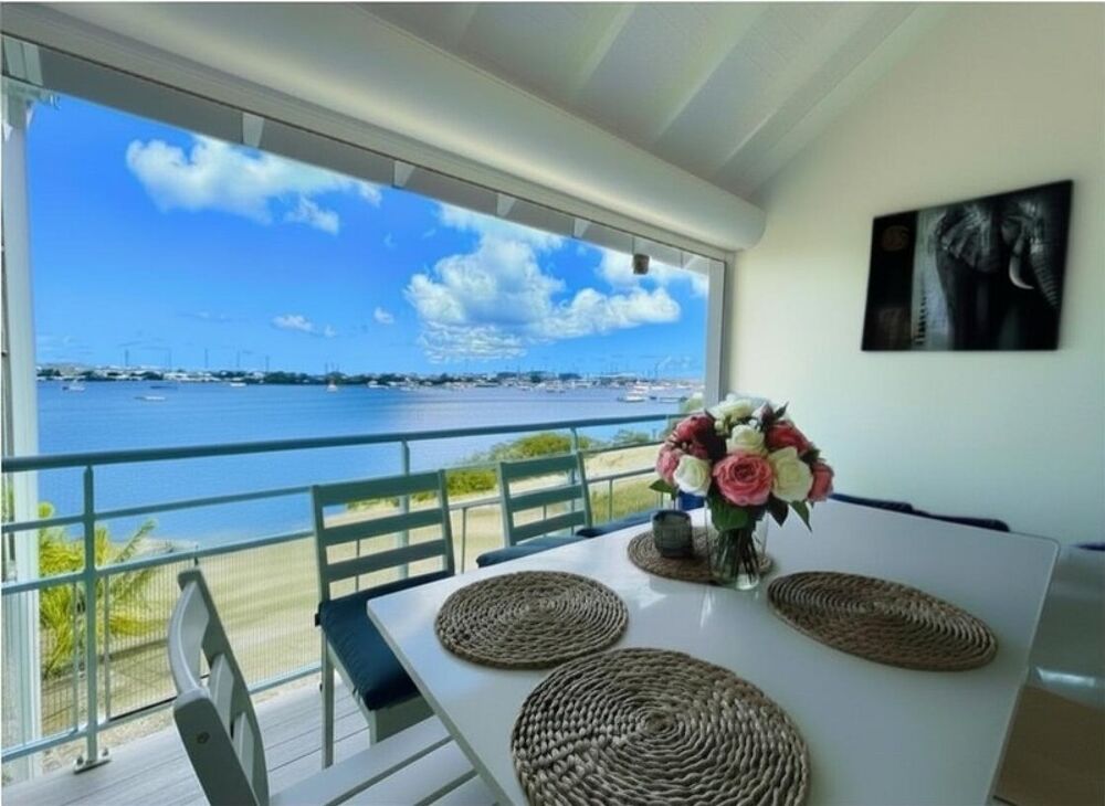 À VENDRE BEL APPARTEMENT 1 CHAMBRE EN MEZZANINE AVEC VUE LAGON SECTEUR BELLEVUE, SAINT-MARTIN (97150)