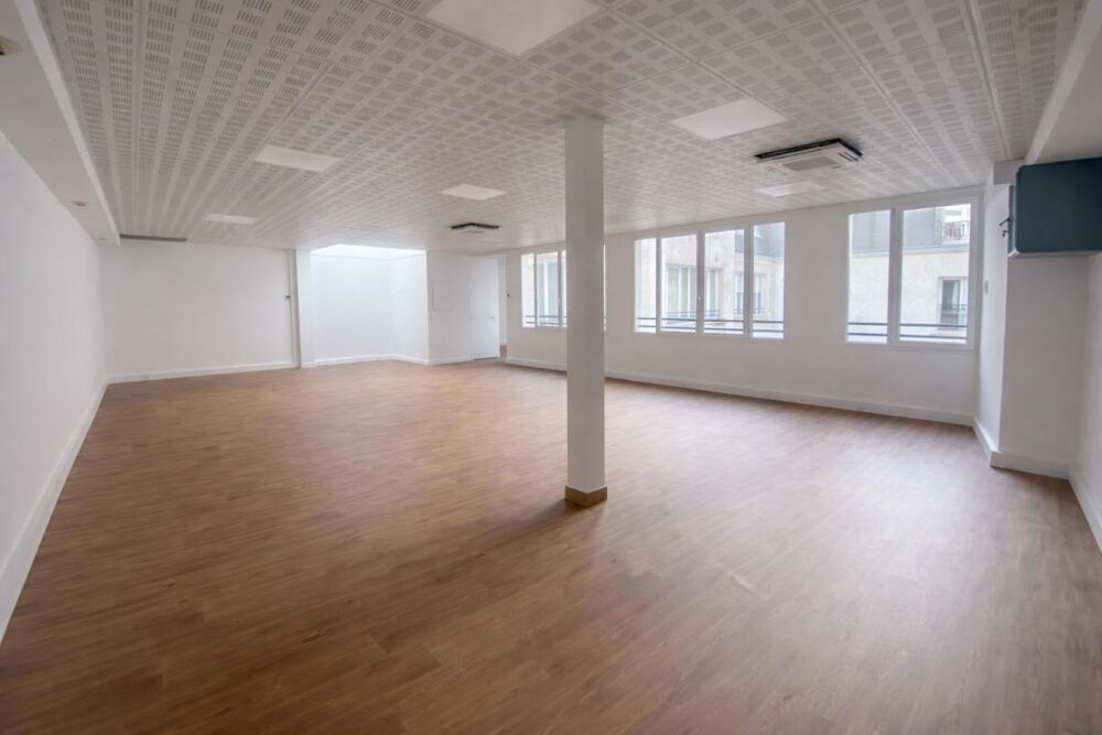   A louer bureaux de 109 m² dans le 17ème arrondissement Paris 17