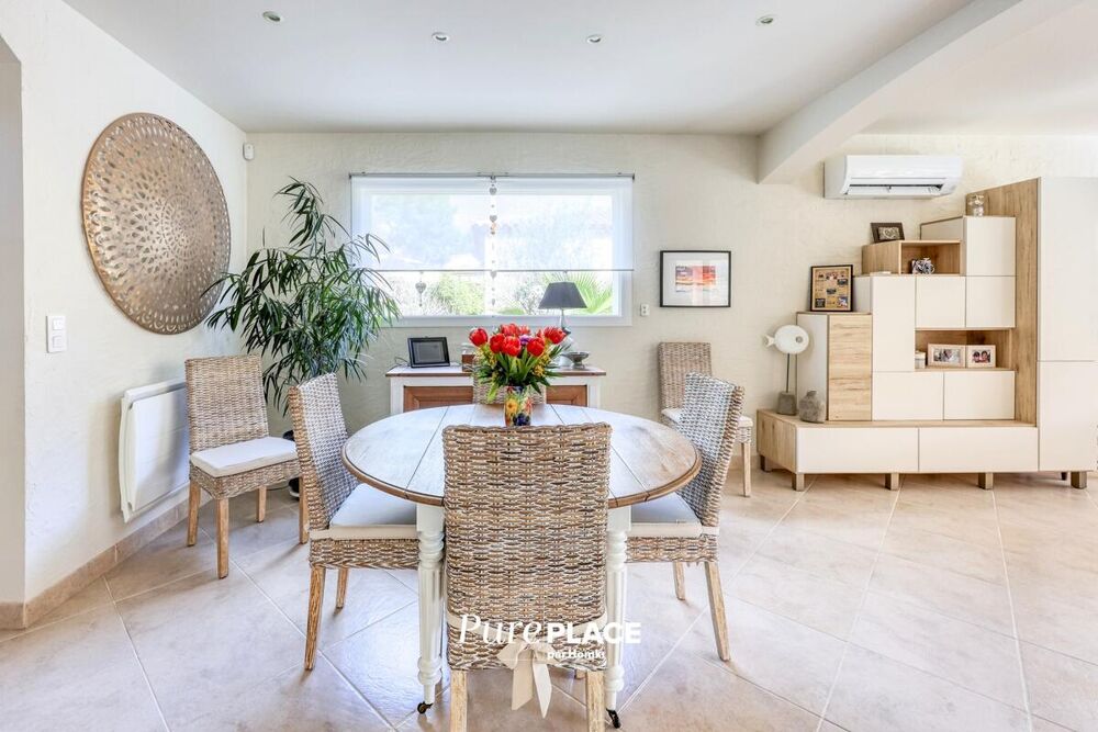 � vendre  Villa La Cadi�re-d'Azur (83740)