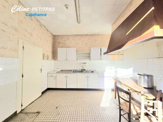  Propri�t�/ch�teau � vendre 15 + pi�ces 275 m�