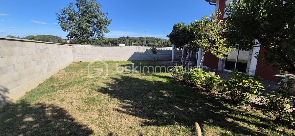 COUP DE COEUR FAMILIAL - MAISON DE CHARME 145 M² - 4 CH - JARDIN PLAT 667 M² - MESSIMY-SUR-SAÔNE