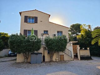 Vente Maison CARRY-LE-ROUET – MER À 5 MIN À PIED – 156 m² HABITABLES – APPARTEMENT INDÉPENDANT DE 52 m² – 3 GARAGES Carry le rouet